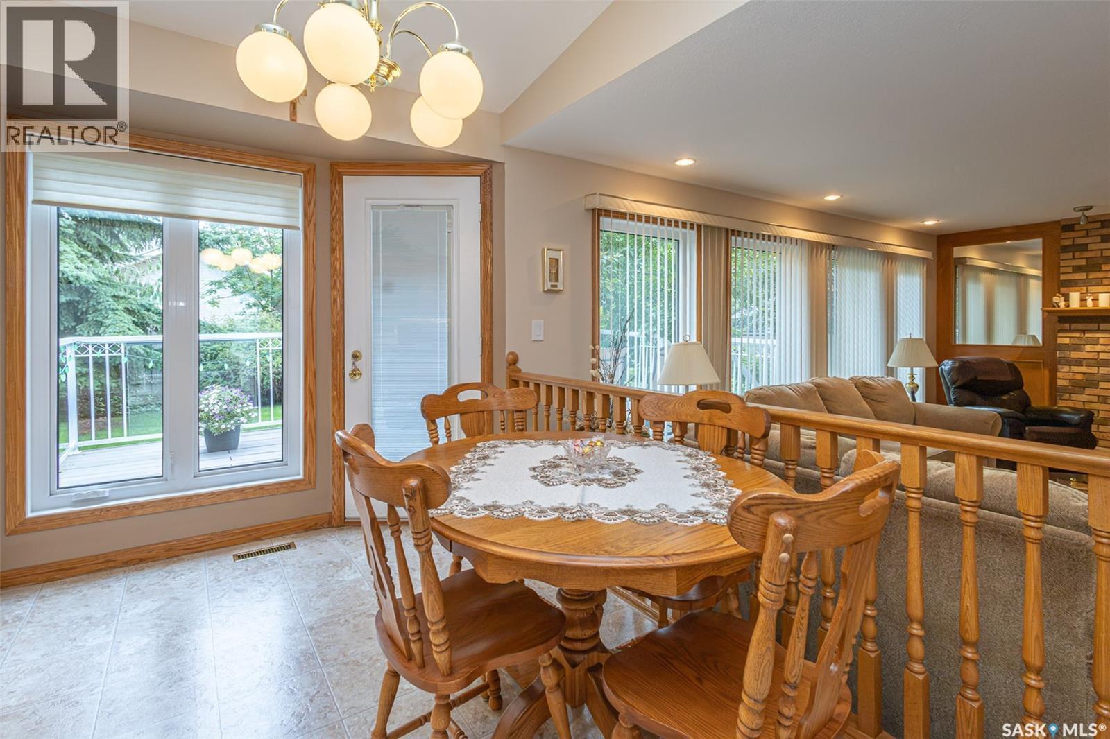 506 Forsyth Crescent, Saskatoon, SK - Indoor Photo Showing Dining Room