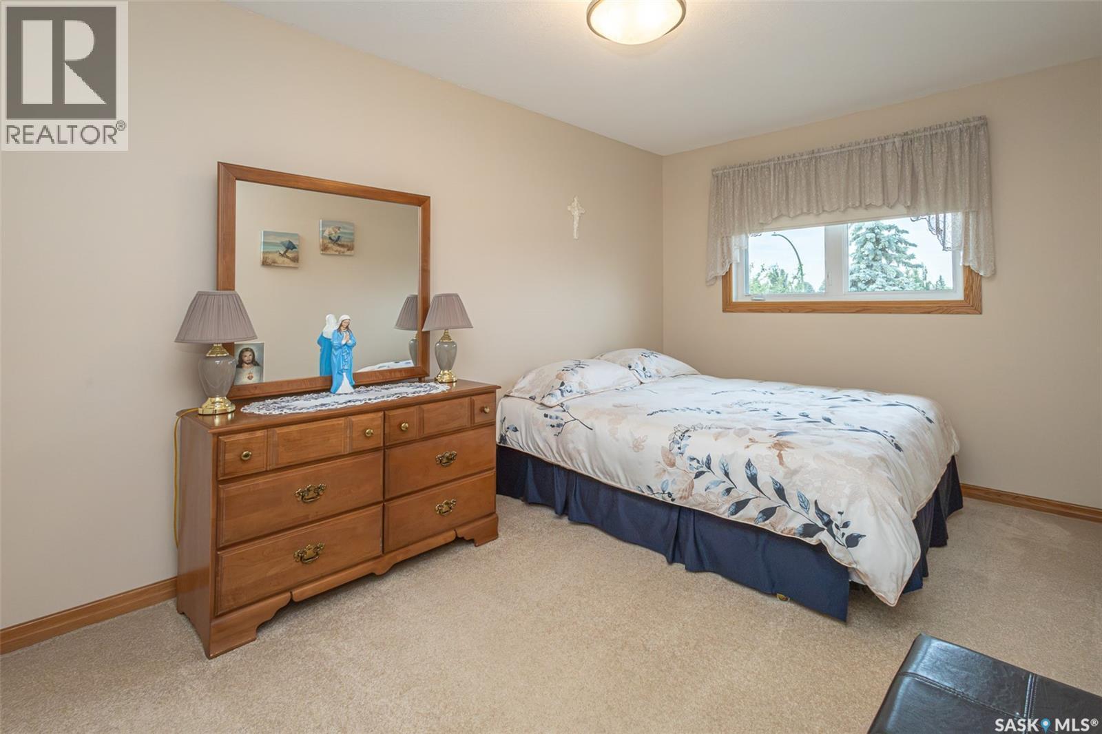 506 Forsyth Crescent, Saskatoon, SK - Indoor Photo Showing Bedroom