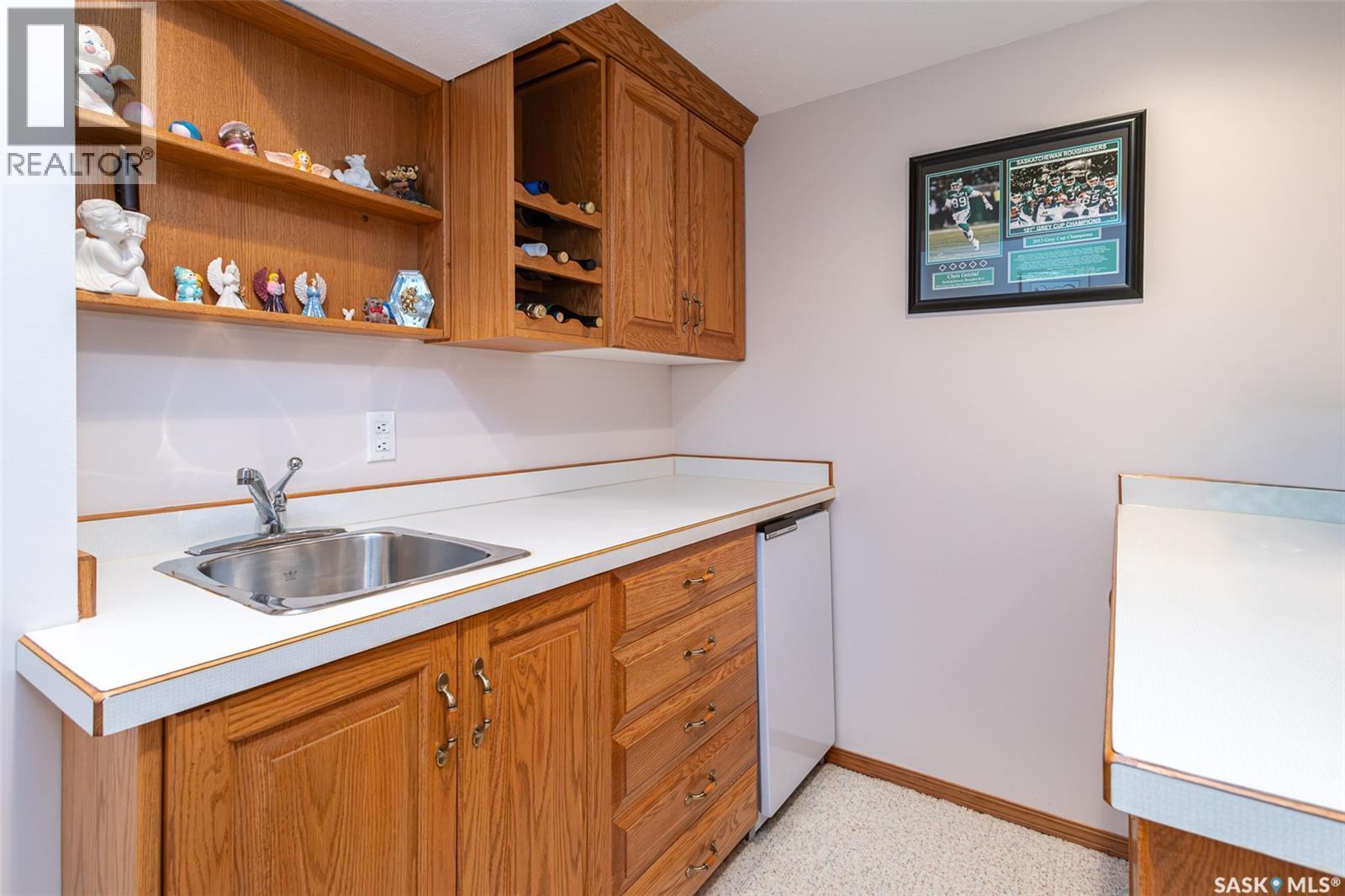 506 Forsyth Crescent, Saskatoon, SK - Indoor Photo Showing Kitchen