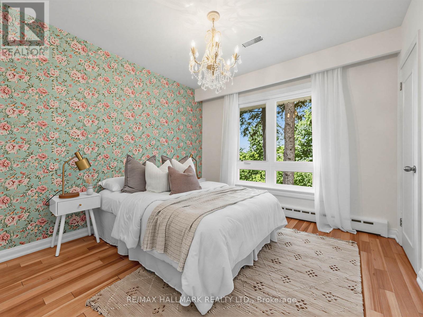8 Tufton Crescent, Toronto, ON - Indoor Photo Showing Bedroom
