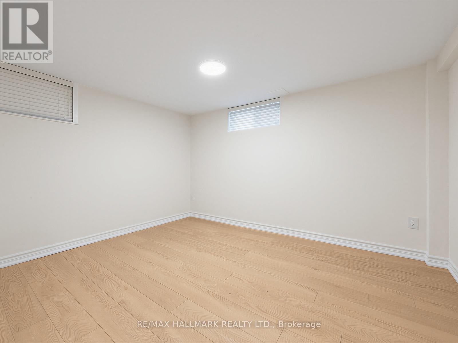 8 Tufton Crescent, Toronto, ON - Indoor Photo Showing Other Room