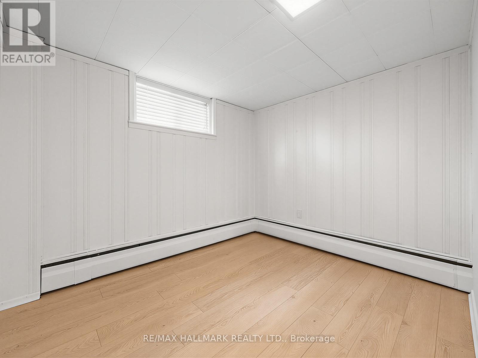 8 Tufton Crescent, Toronto, ON - Indoor Photo Showing Other Room