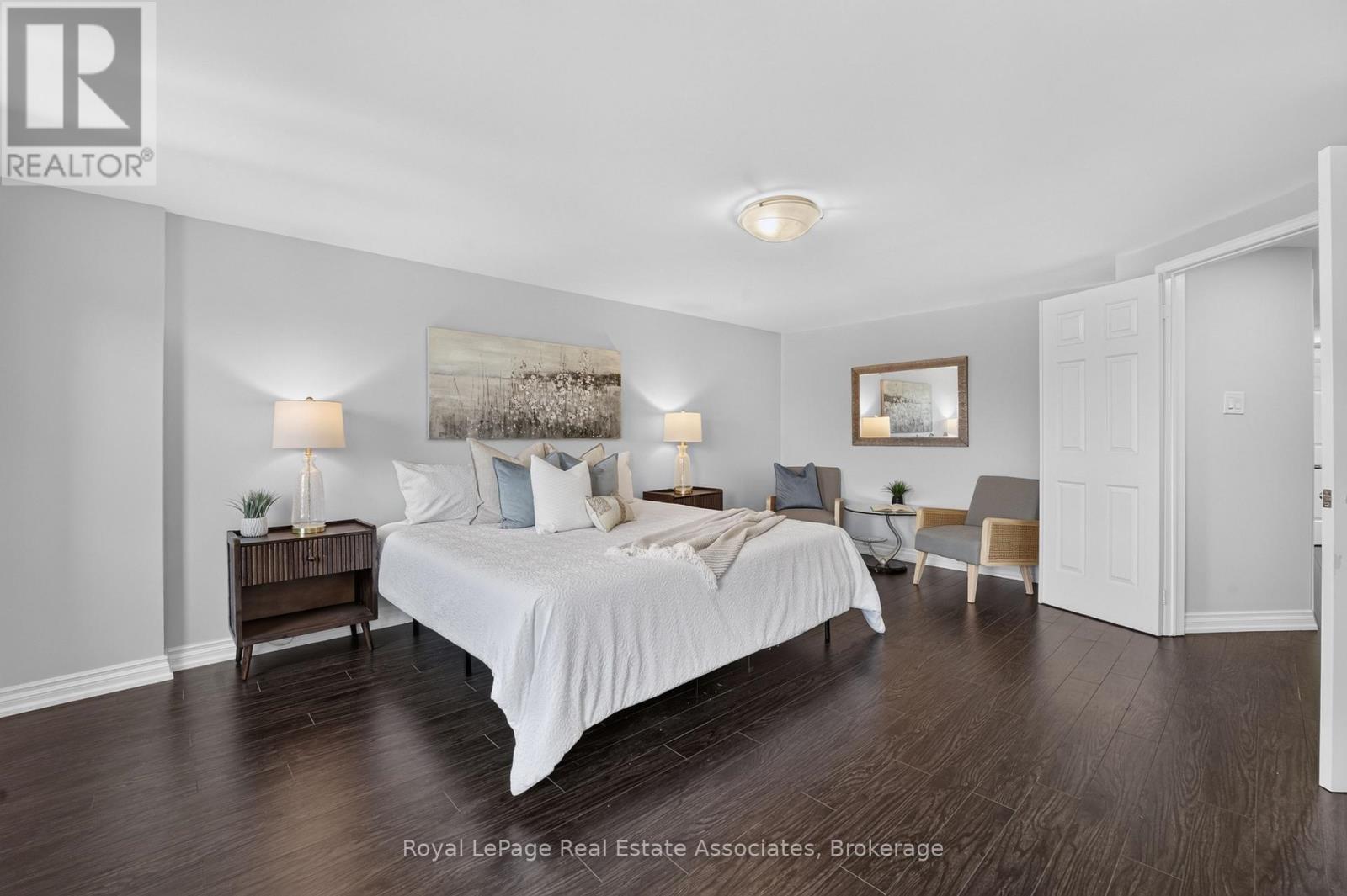 3346 Chartrand Crescent, Mississauga, ON - Indoor Photo Showing Bedroom