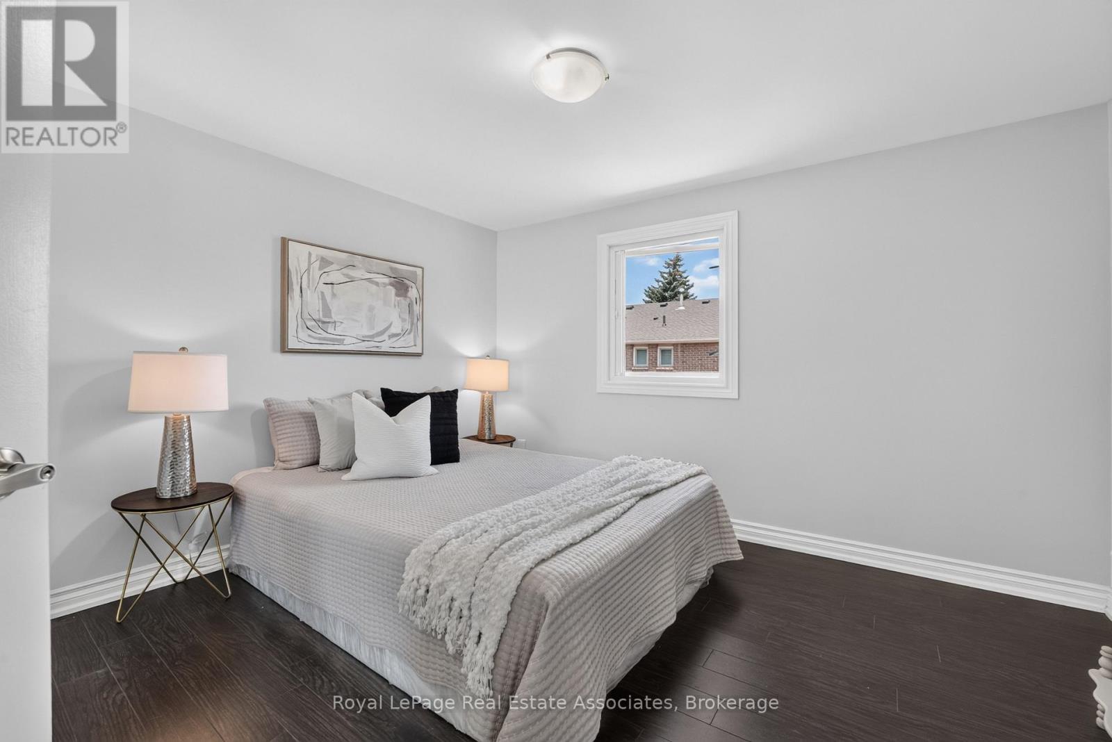 3346 Chartrand Crescent, Mississauga, ON - Indoor Photo Showing Bedroom
