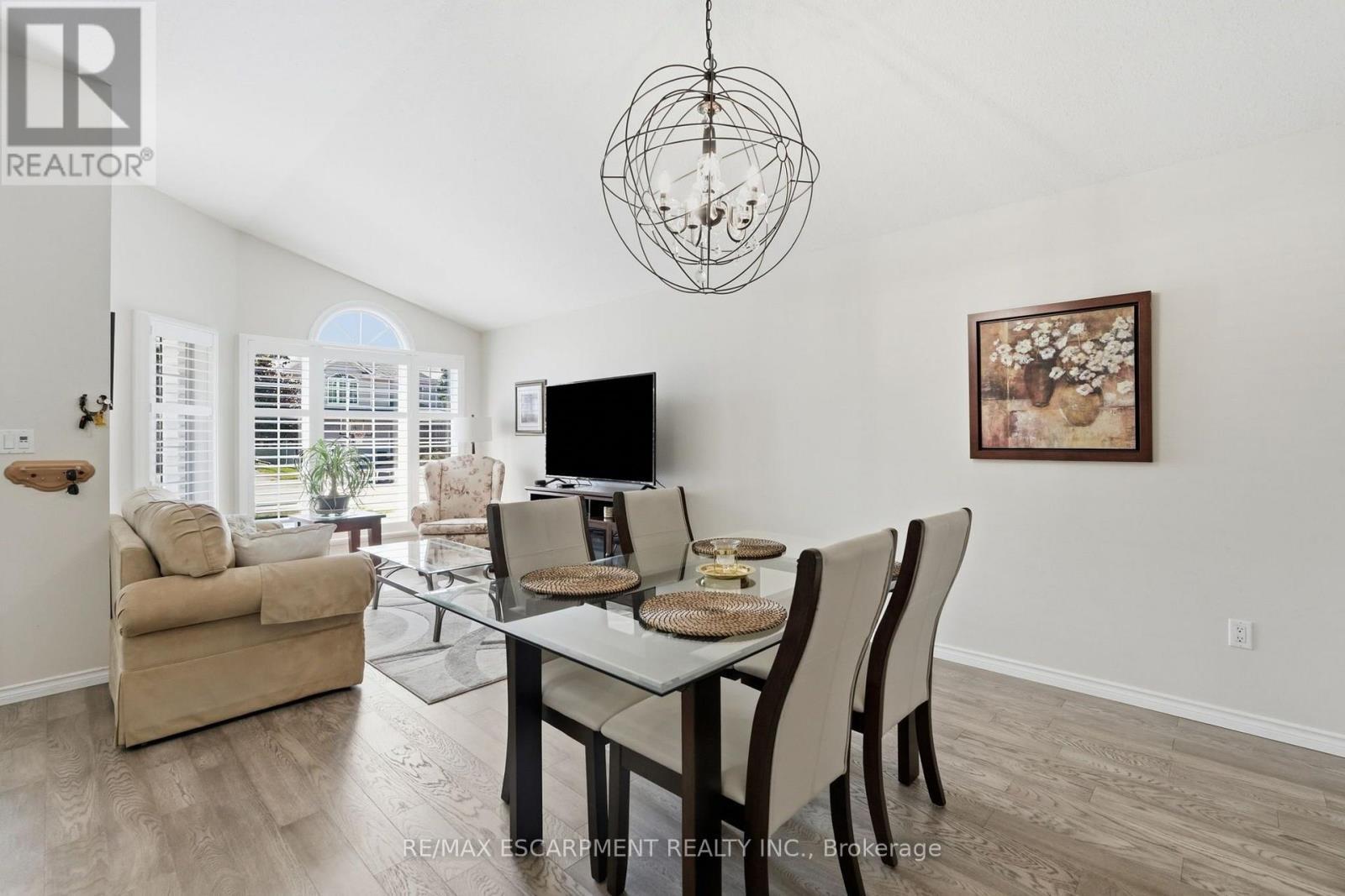 40 Maich Crescent, Brantford, ON - Indoor