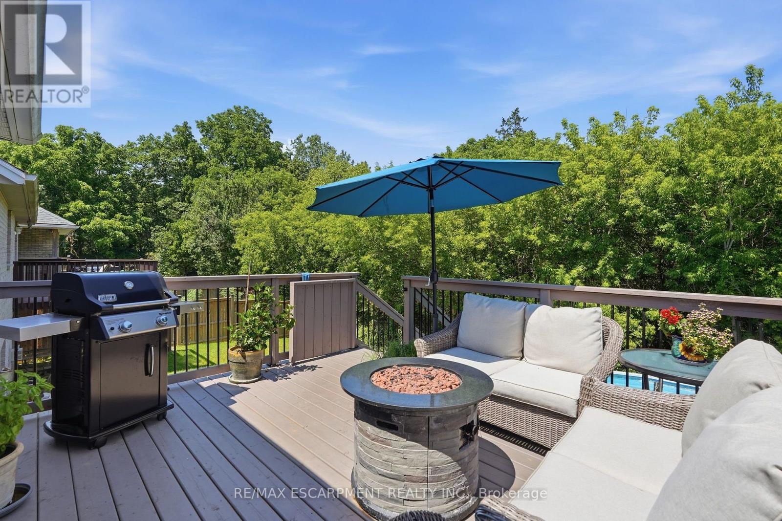 40 Maich Crescent, Brantford, ON - Outdoor With Deck Patio Veranda