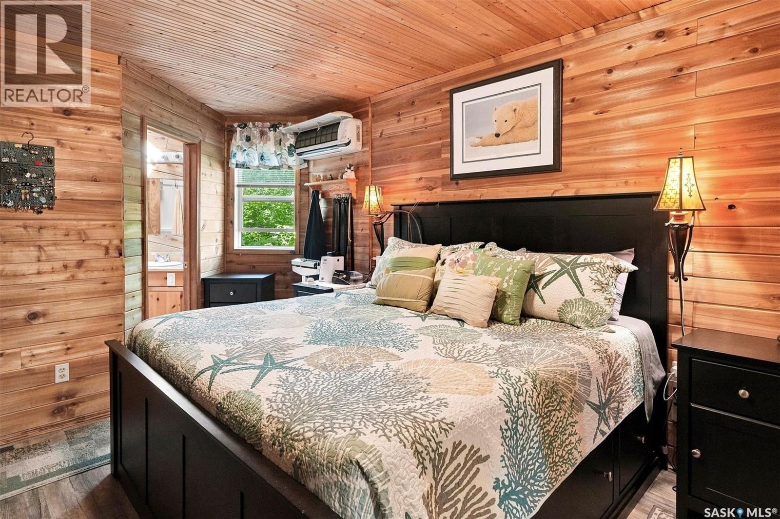 Siba Beach, Wakaw Lake, SK - Indoor Photo Showing Bedroom