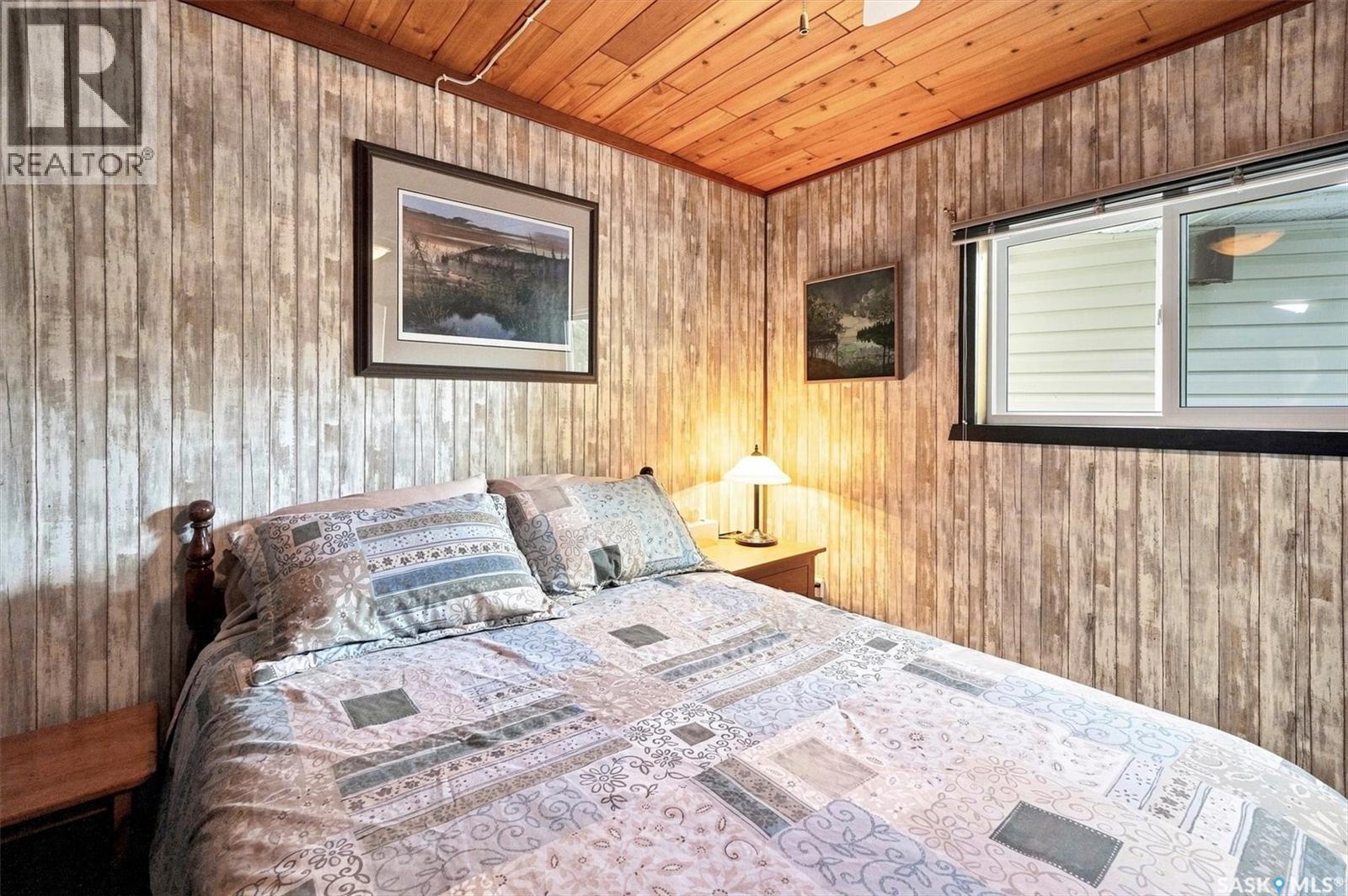Siba Beach, Wakaw Lake, SK - Indoor Photo Showing Bedroom