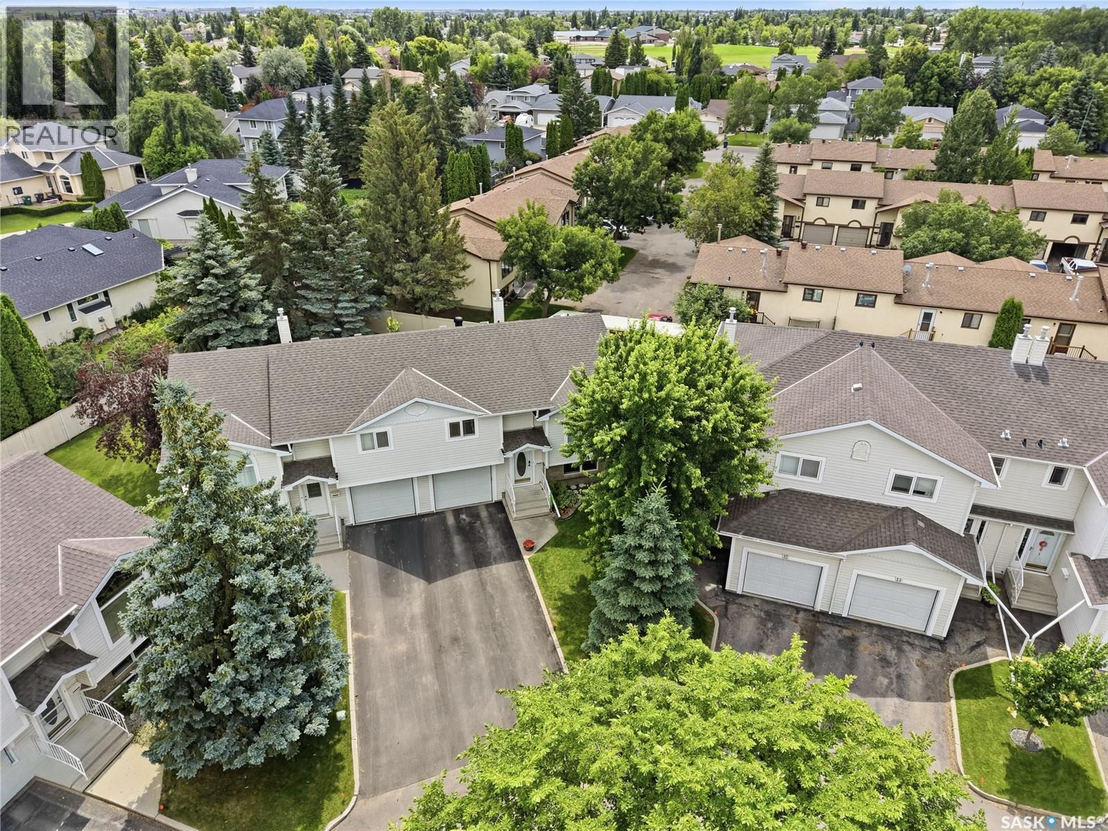 11 605 Perehudoff Crescent, Saskatoon, SK - Outdoor