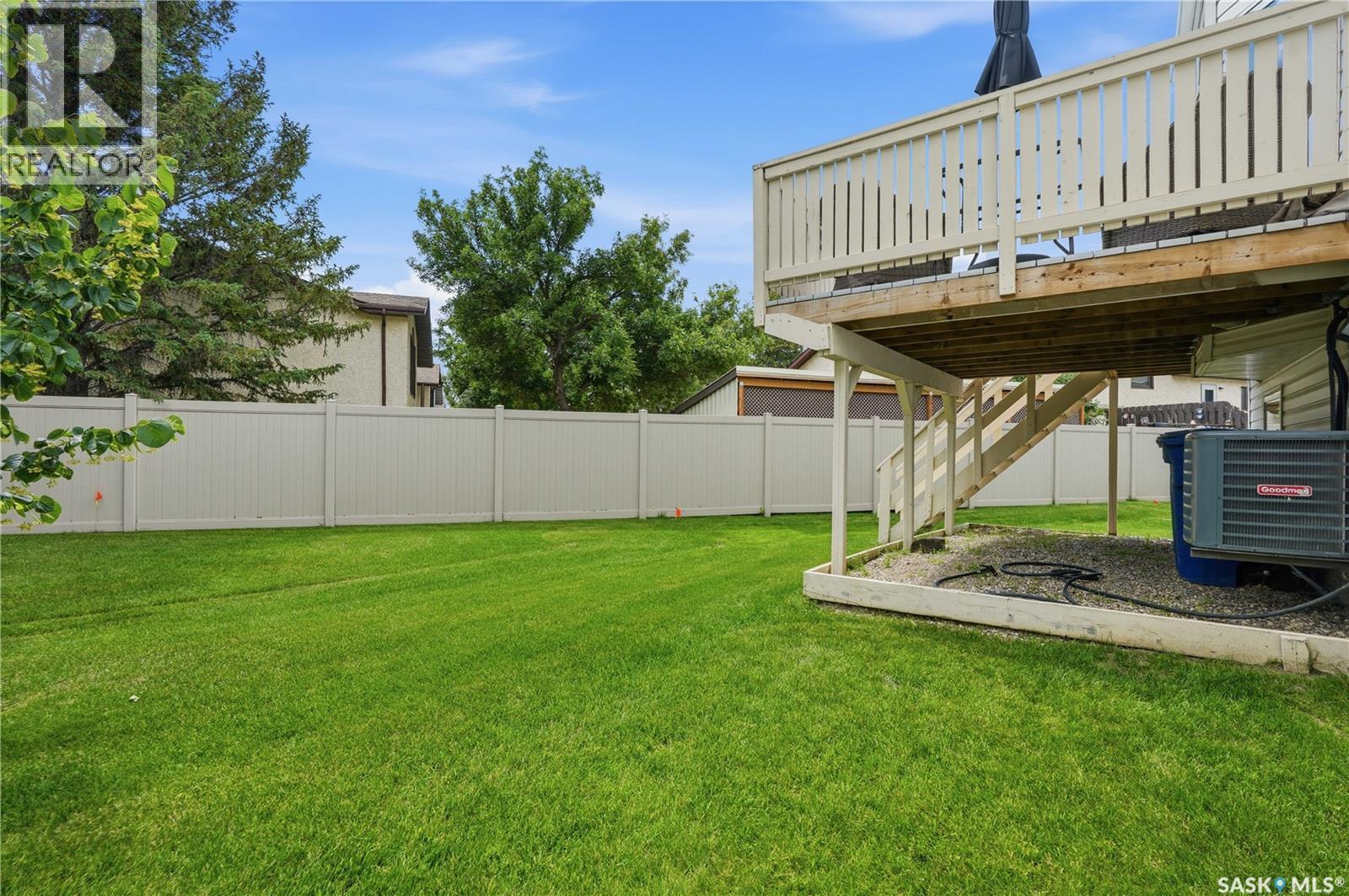 11 605 Perehudoff Crescent, Saskatoon, SK - Outdoor