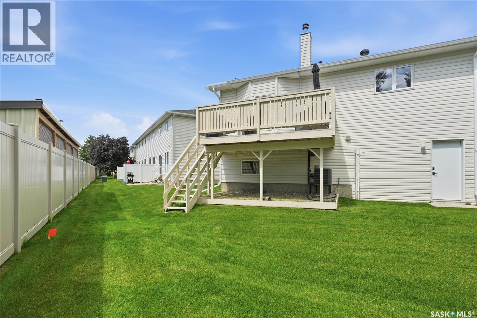 11 605 Perehudoff Crescent, Saskatoon, SK - Outdoor With Deck Patio Veranda With Exterior