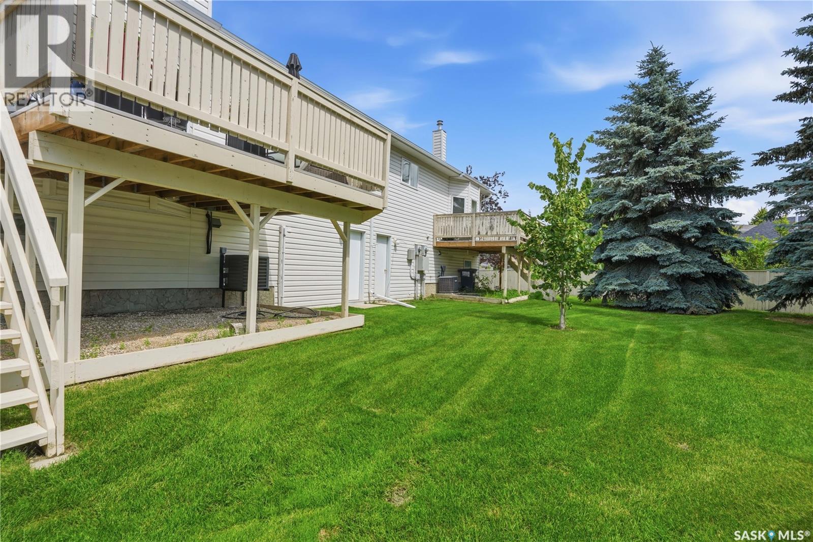 11 605 Perehudoff Crescent, Saskatoon, SK - Outdoor