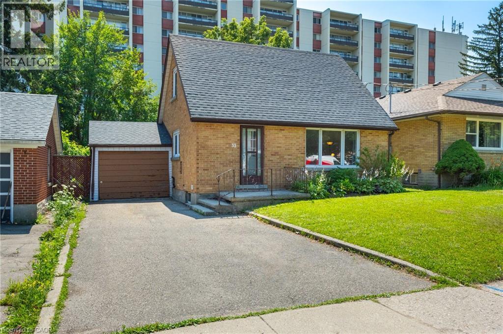 33 Belmont Avenue E, Kitchener, ON - Outdoor
