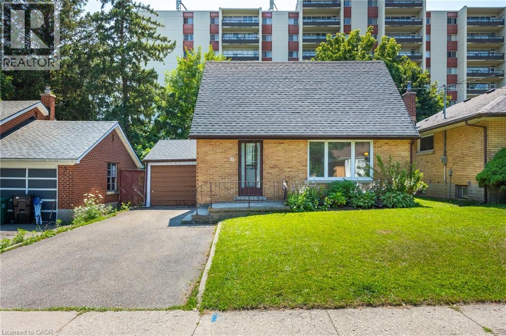 33 Belmont Avenue E, Kitchener, ON - Outdoor