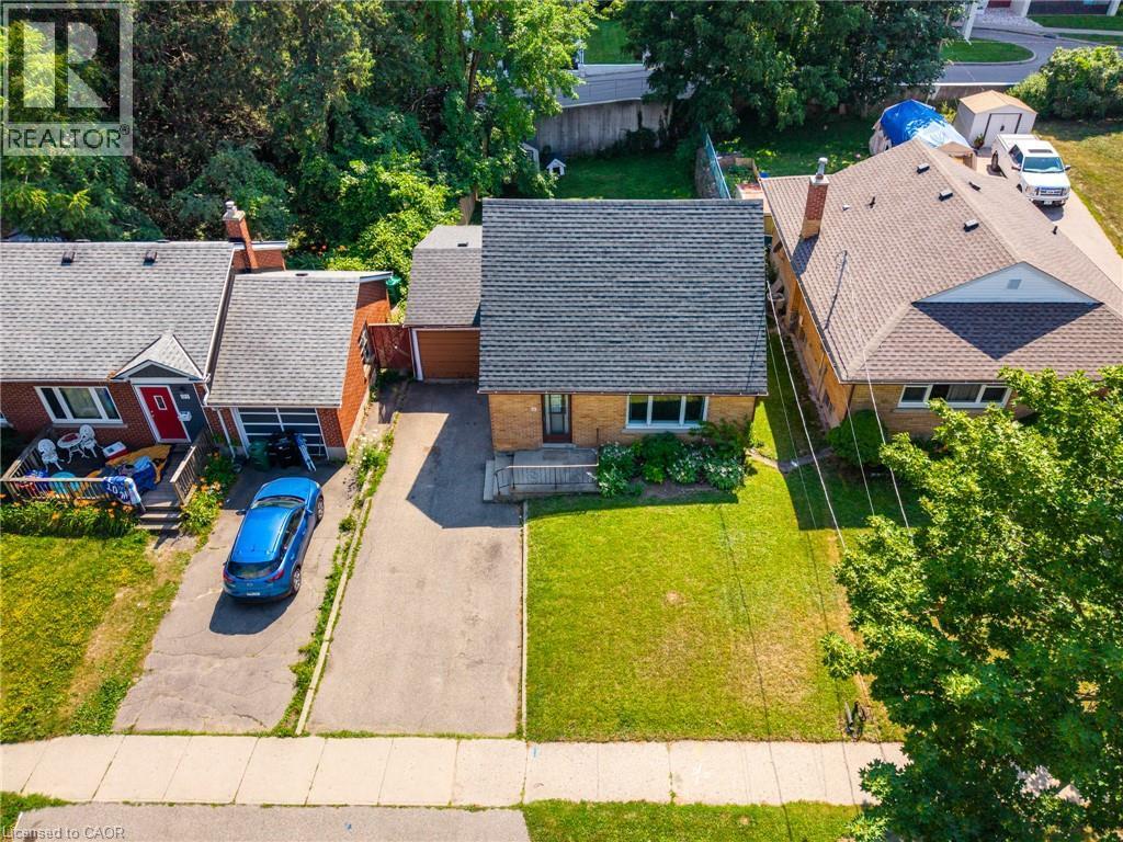 33 Belmont Avenue E, Kitchener, ON - Outdoor