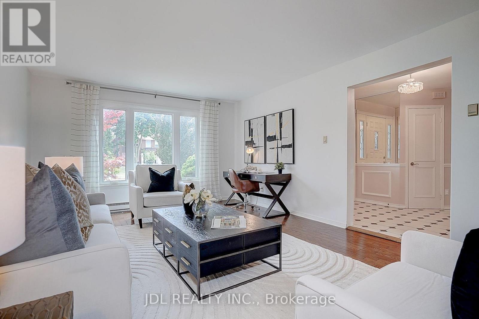 20 Mossgrove Trail, Toronto, ON - Indoor Photo Showing Living Room