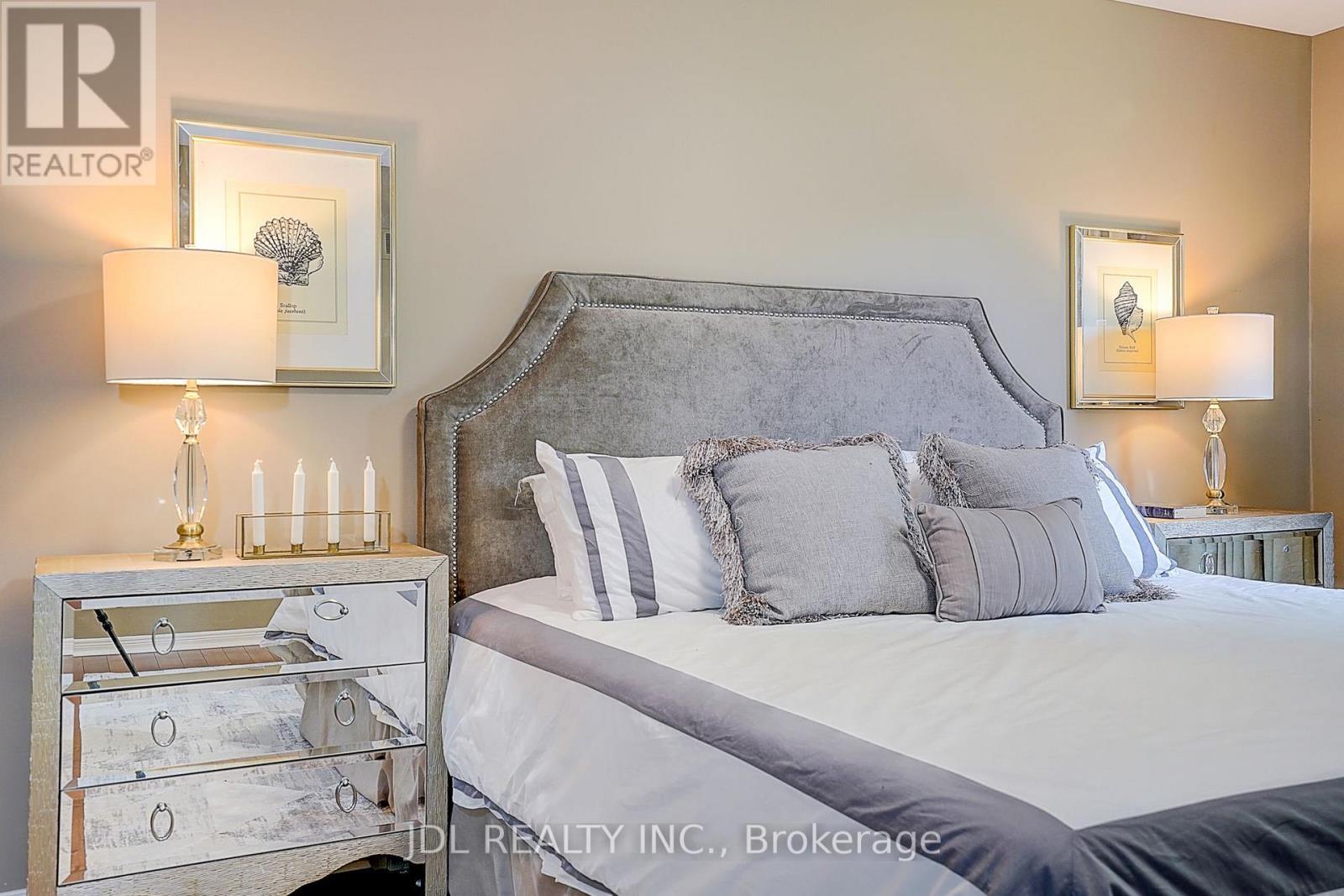 20 Mossgrove Trail, Toronto, ON - Indoor Photo Showing Bedroom