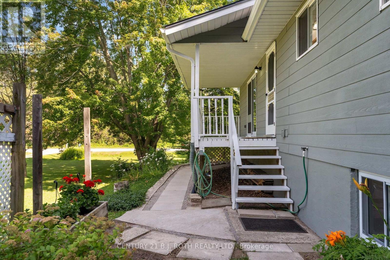 957 7Th Line, Innisfil, ON - Outdoor With Exterior