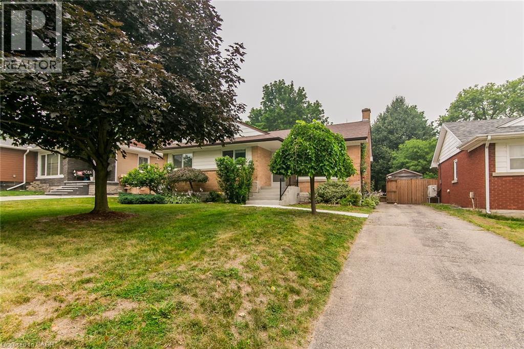 210 Dawson Street, Waterloo, ON - Outdoor