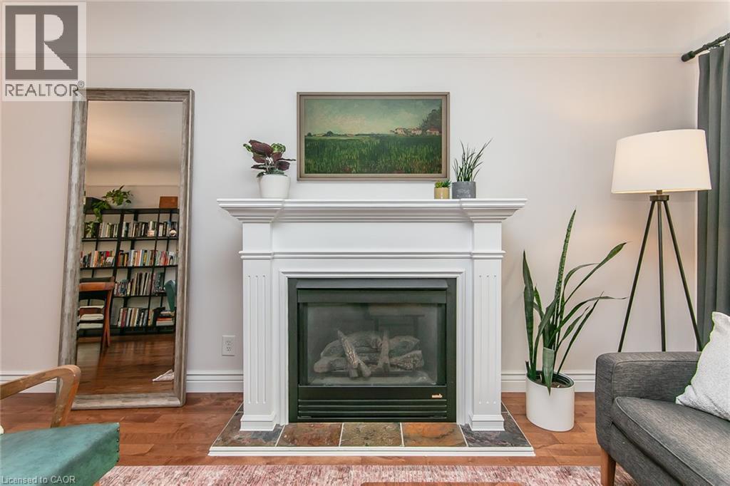 210 Dawson Street, Waterloo, ON - Indoor Photo Showing Living Room With Fireplace