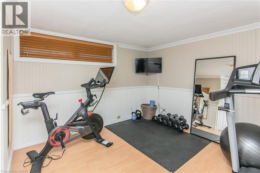 210 Dawson Street, Waterloo, ON - Indoor Photo Showing Gym Room