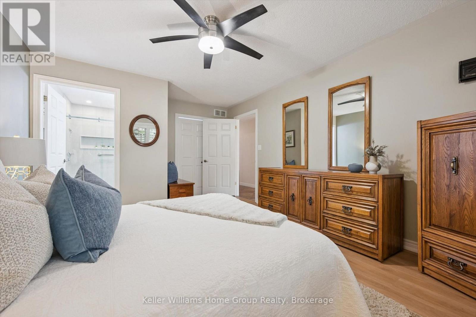 9 Magnolia Lane, Guelph (Village By The Arboretum), ON - Indoor Photo Showing Bedroom