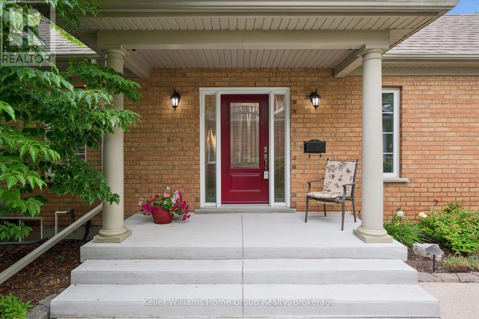 9 Magnolia Lane, Guelph (Village By The Arboretum), ON - Outdoor With Exterior