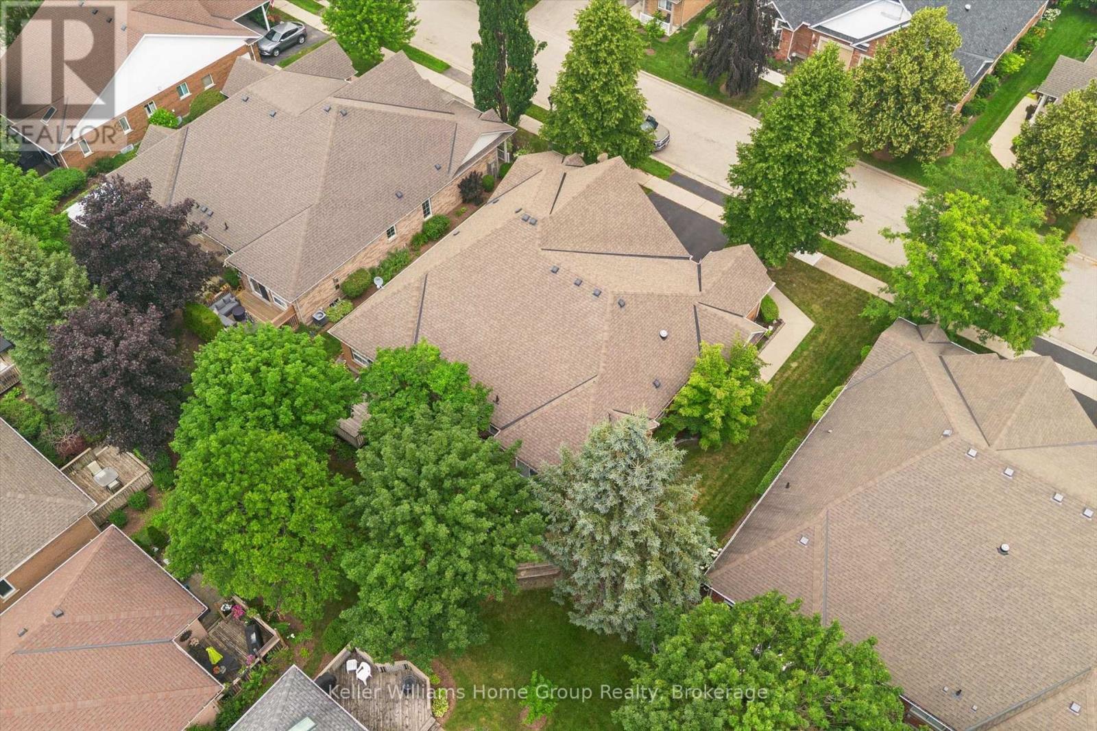 9 Magnolia Lane, Guelph (Village By The Arboretum), ON - Outdoor