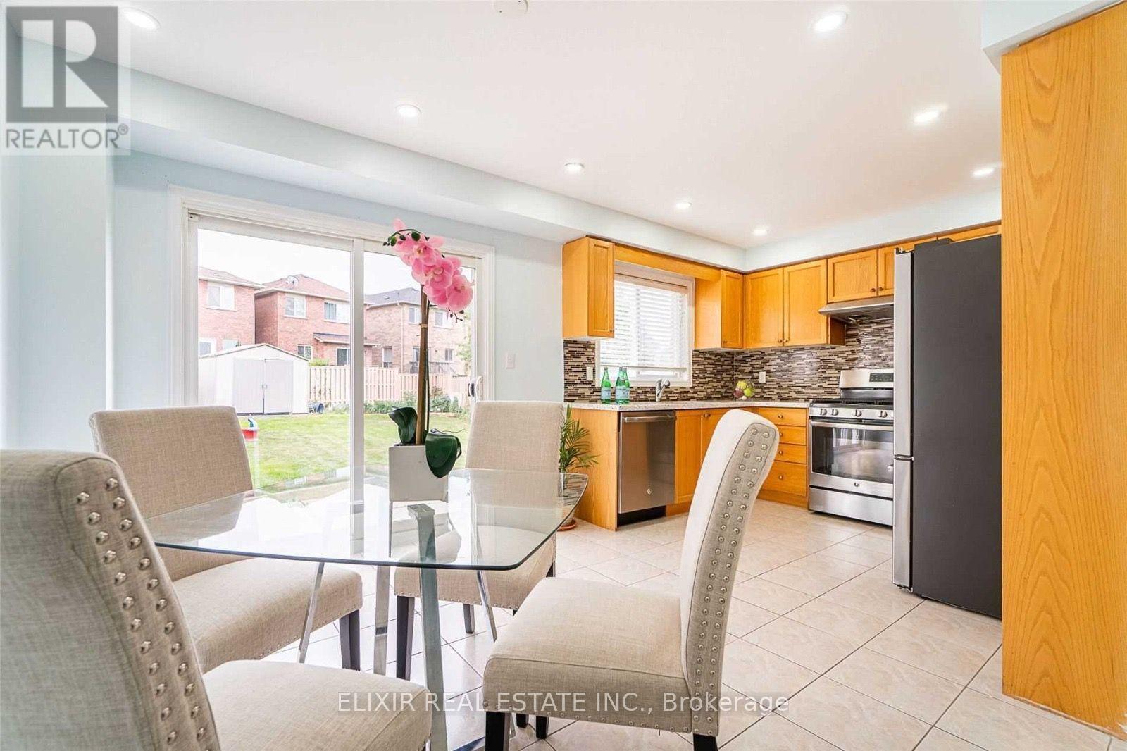 Upper Level - 29 Timbertop Crescent, Brampton, ON - Indoor