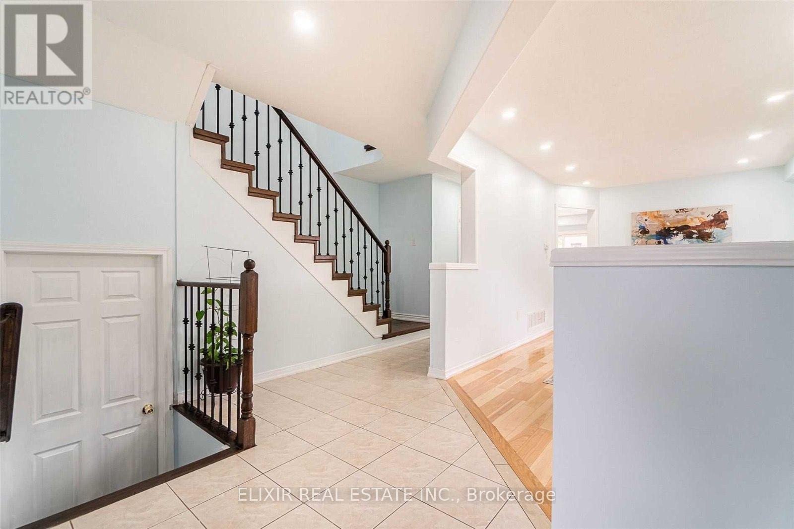 Upper Level - 29 Timbertop Crescent, Brampton, ON - Indoor Photo Showing Other Room