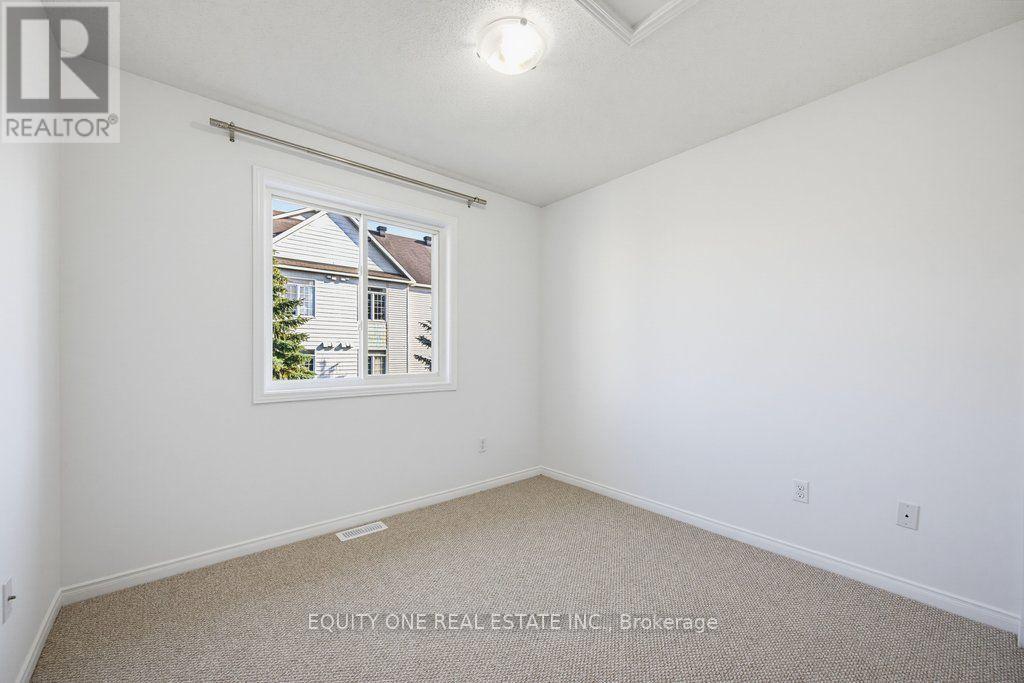 318 Amici Terrace, Ottawa, ON - Indoor Photo Showing Other Room