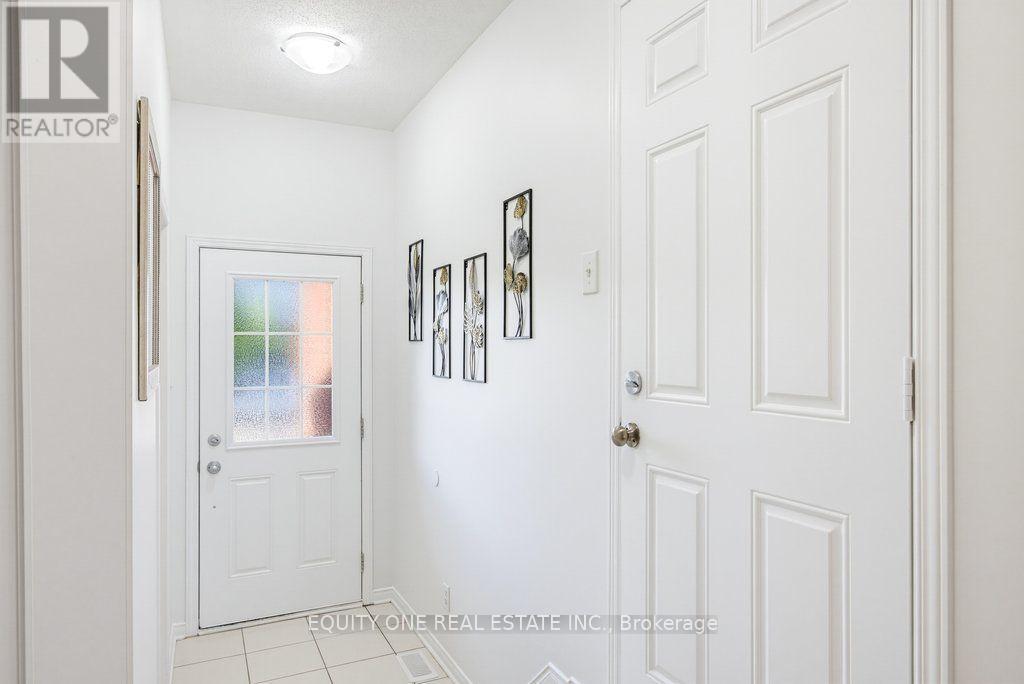 318 Amici Terrace, Ottawa, ON - Indoor Photo Showing Other Room