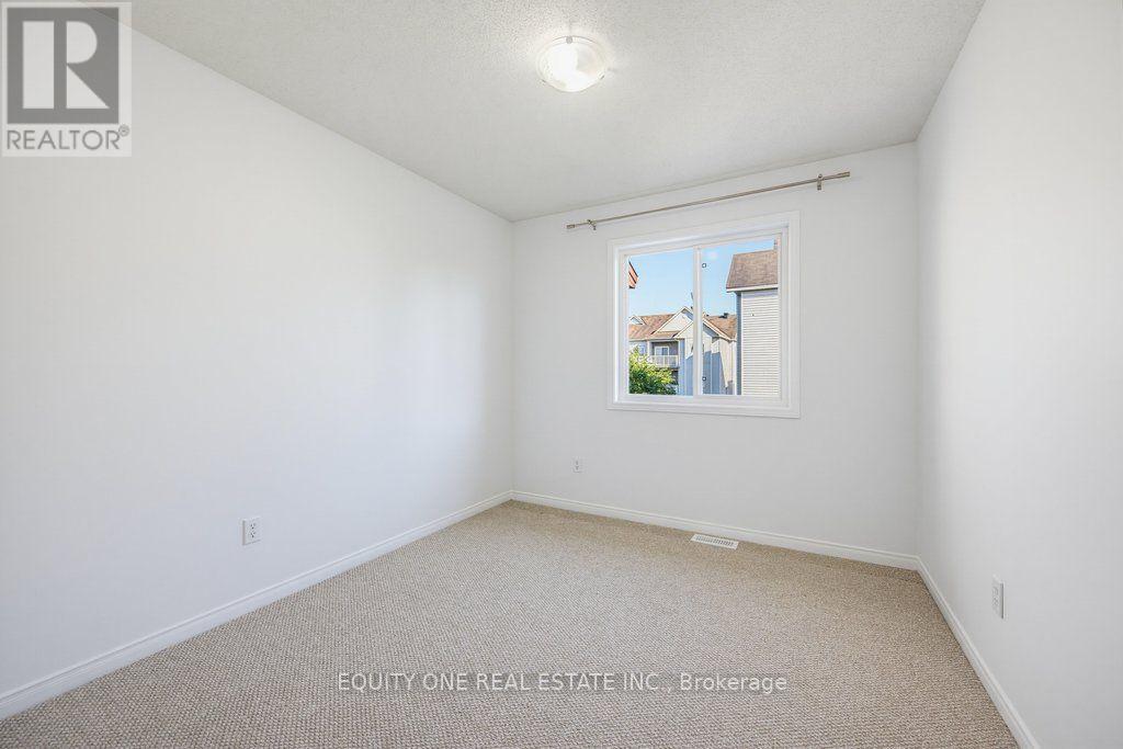 318 Amici Terrace, Ottawa, ON - Indoor Photo Showing Other Room