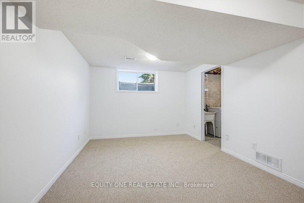 318 Amici Terrace, Ottawa, ON - Indoor Photo Showing Other Room
