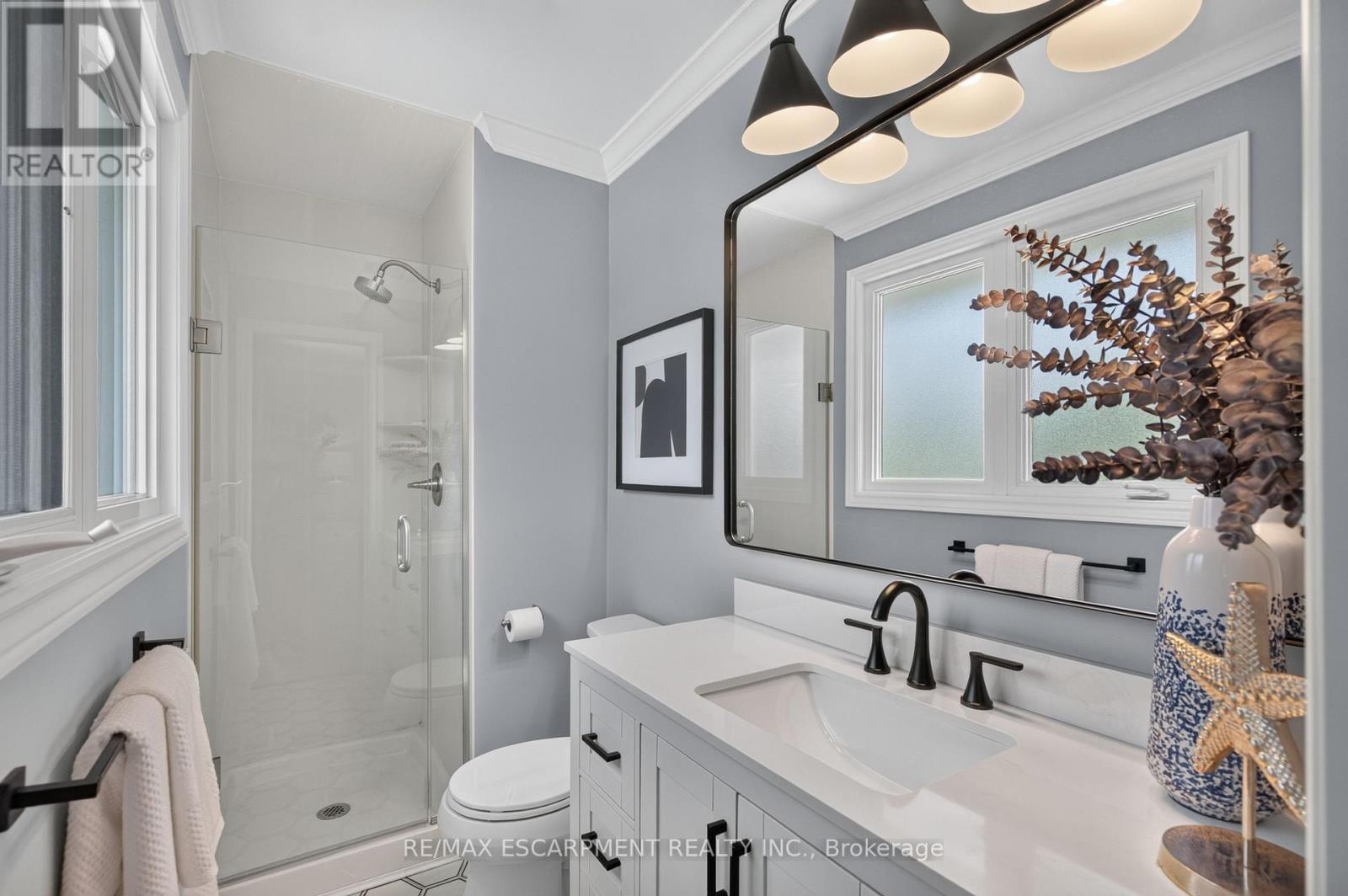Primary en-suite - 4461 Tremineer Avenue, Burlington, ON - Indoor Photo Showing Bathroom
