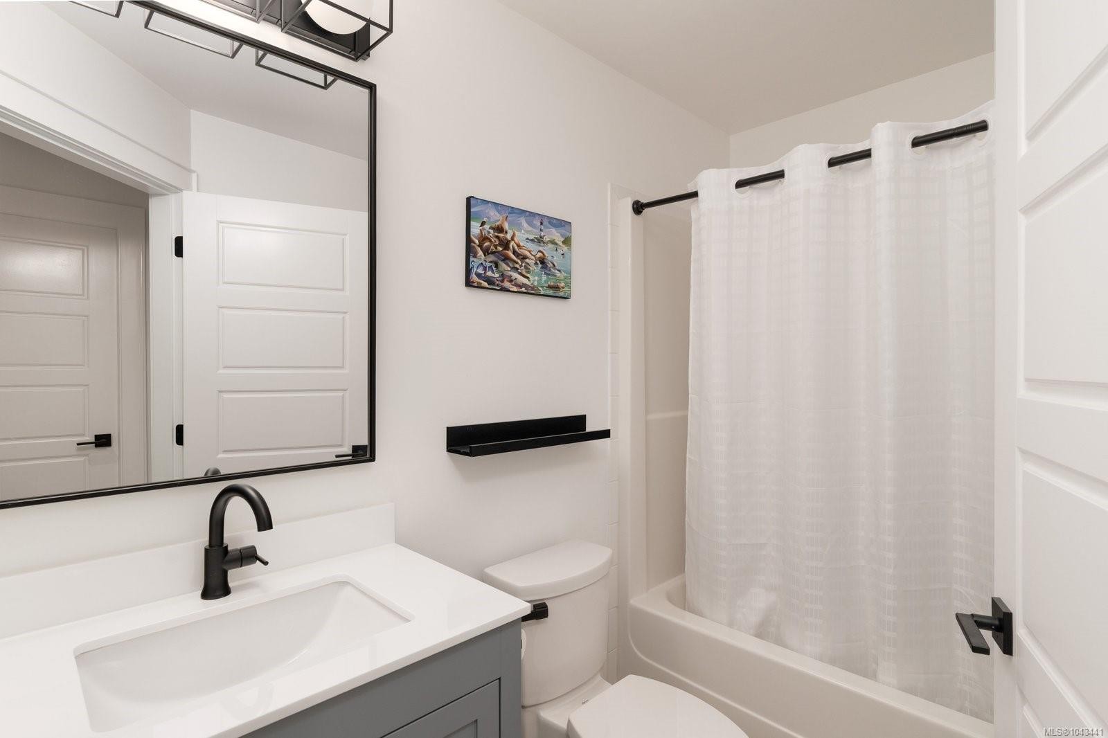#4-4583 Wilkinson Rd, Saanich, BC