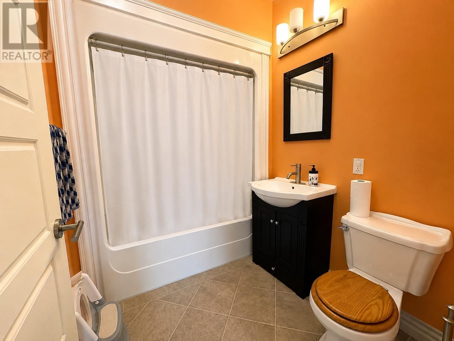 9 Davis Drive, Mount Moriah, NL - Indoor Photo Showing Bathroom