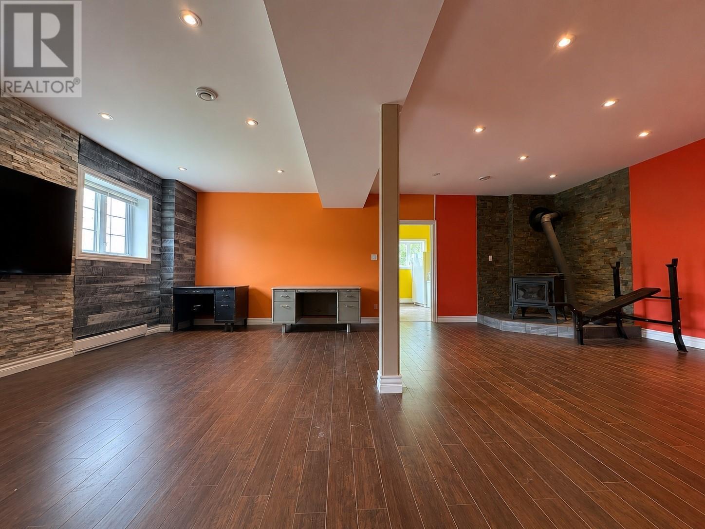 9 Davis Drive, Mount Moriah, NL - Indoor