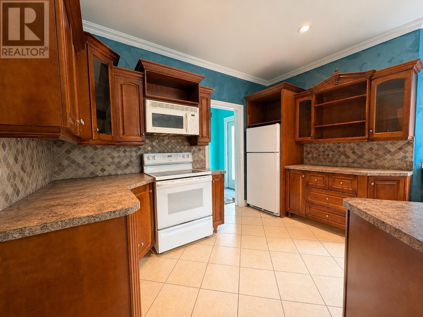 9 Davis Drive, Mount Moriah, NL - Indoor Photo Showing Kitchen