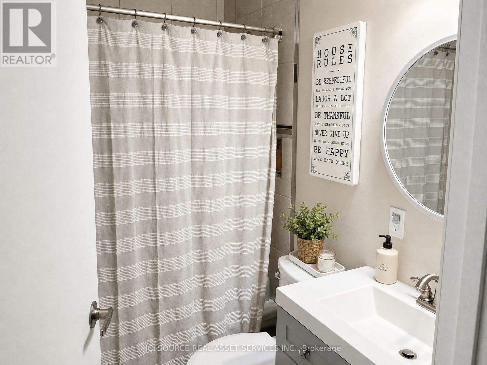 110 Wolfe Trail, Tiny, ON - Indoor Photo Showing Bathroom