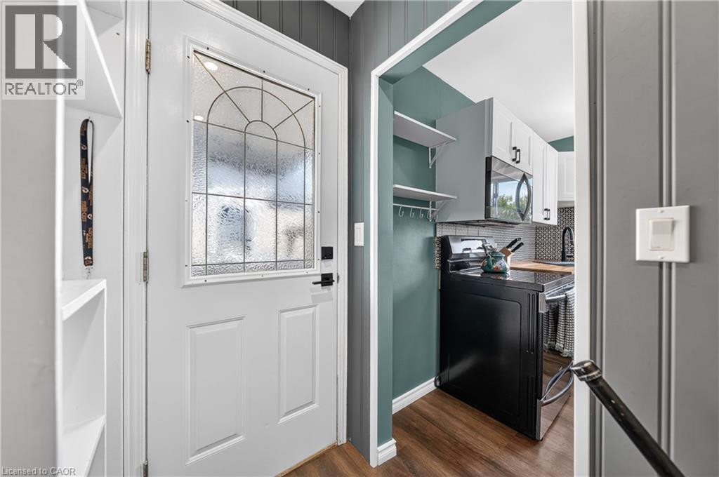 621 Tate Avenue, Hamilton, ON - Indoor Photo Showing Other Room