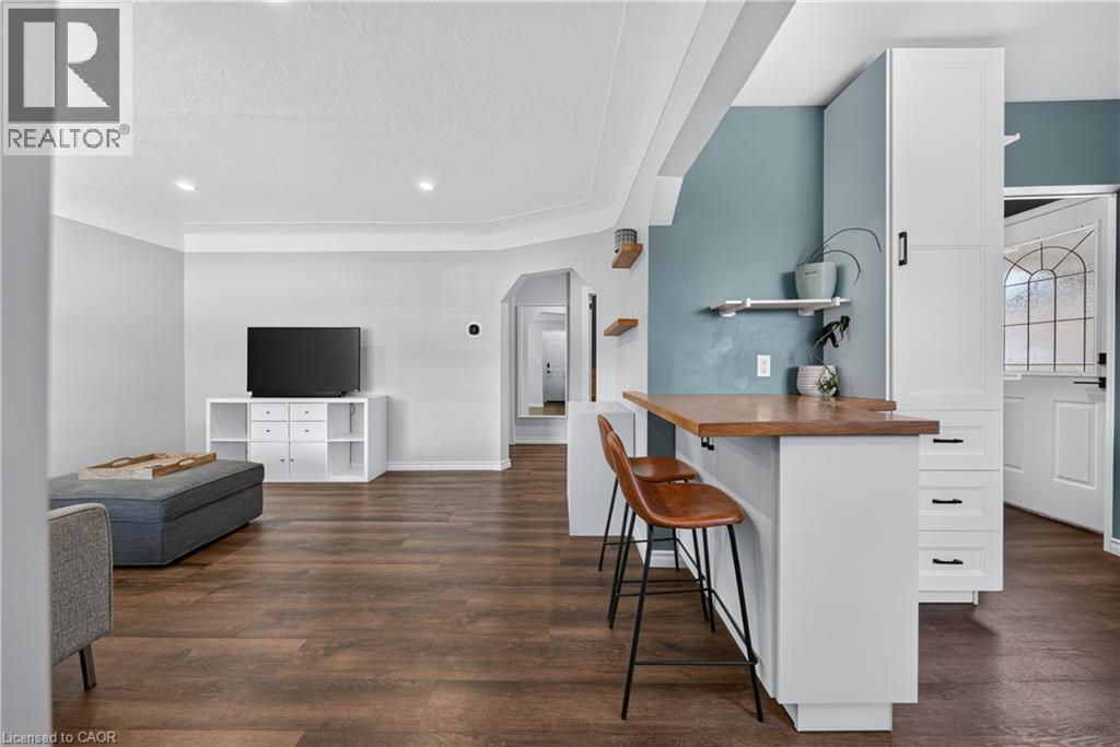 621 Tate Avenue, Hamilton, ON - Indoor
