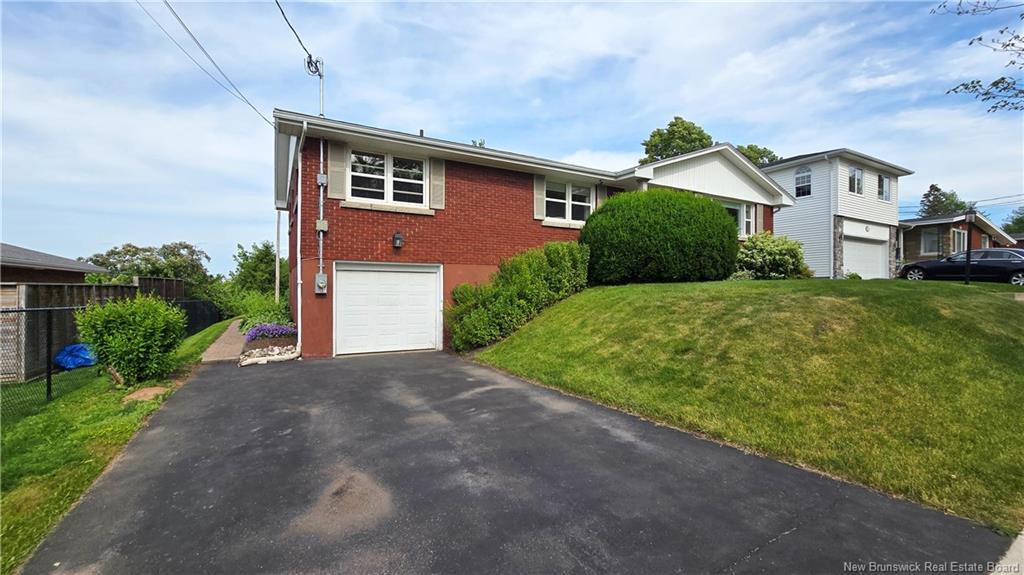 127 Coronation Dr, Moncton, NB