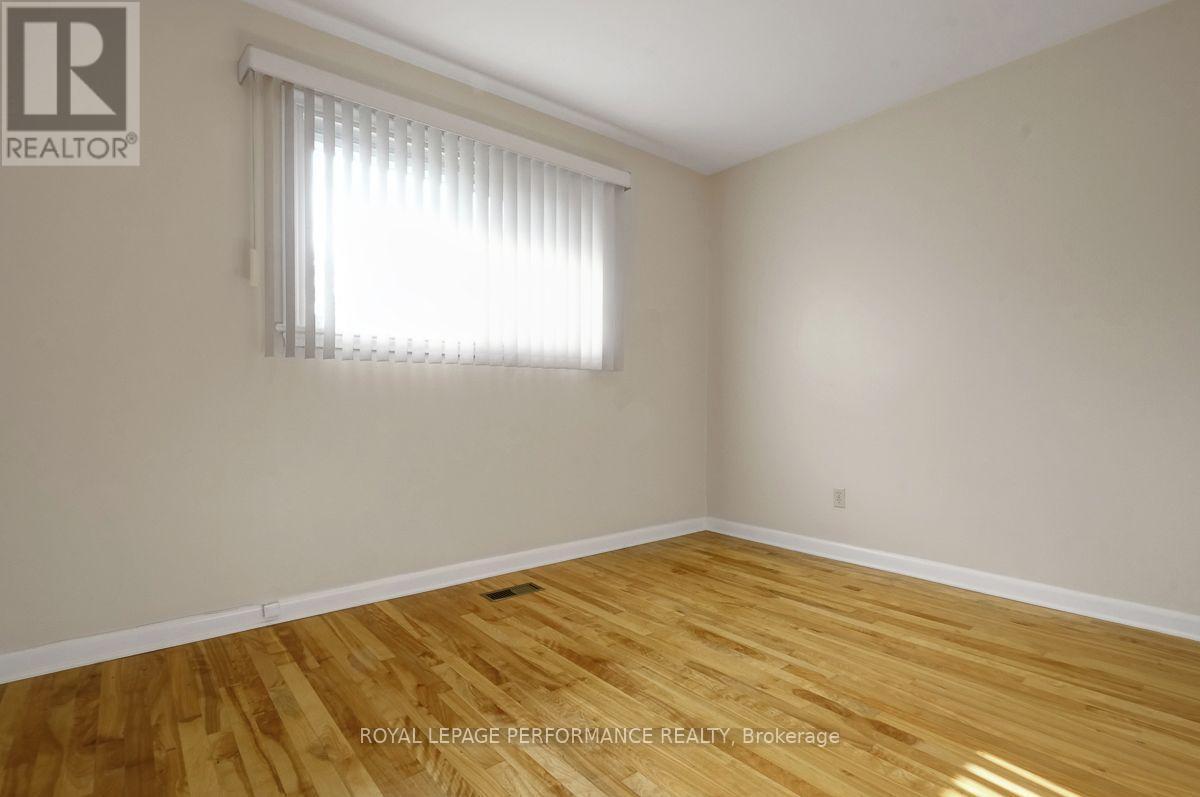 2038 Arch Street, Ottawa, ON - Indoor Photo Showing Other Room