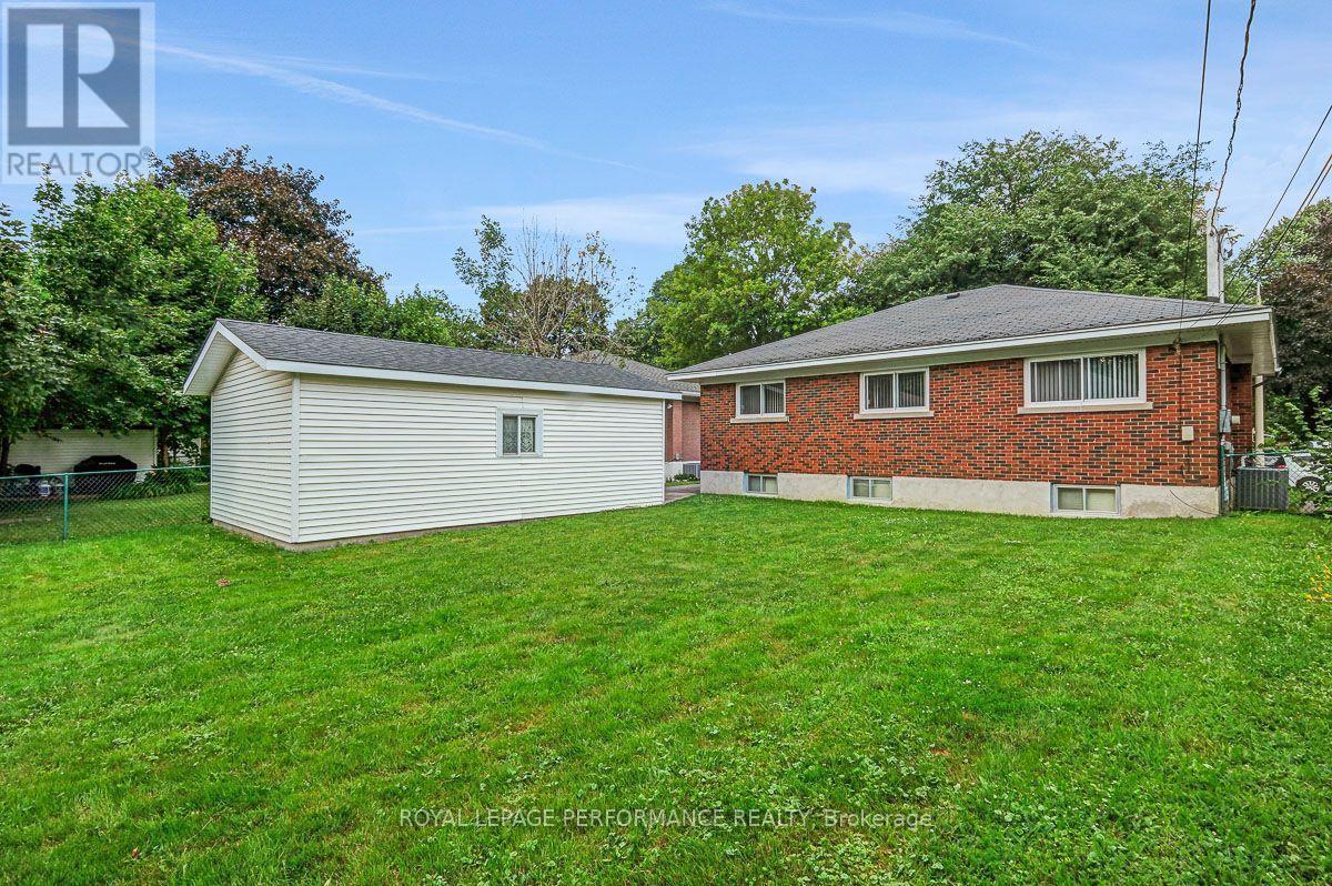 2038 Arch Street, Ottawa, ON - Outdoor With Exterior