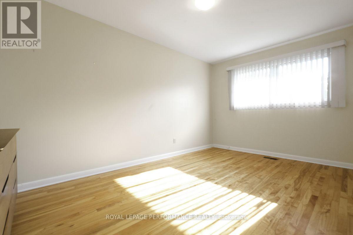 2038 Arch Street, Ottawa, ON - Indoor Photo Showing Other Room