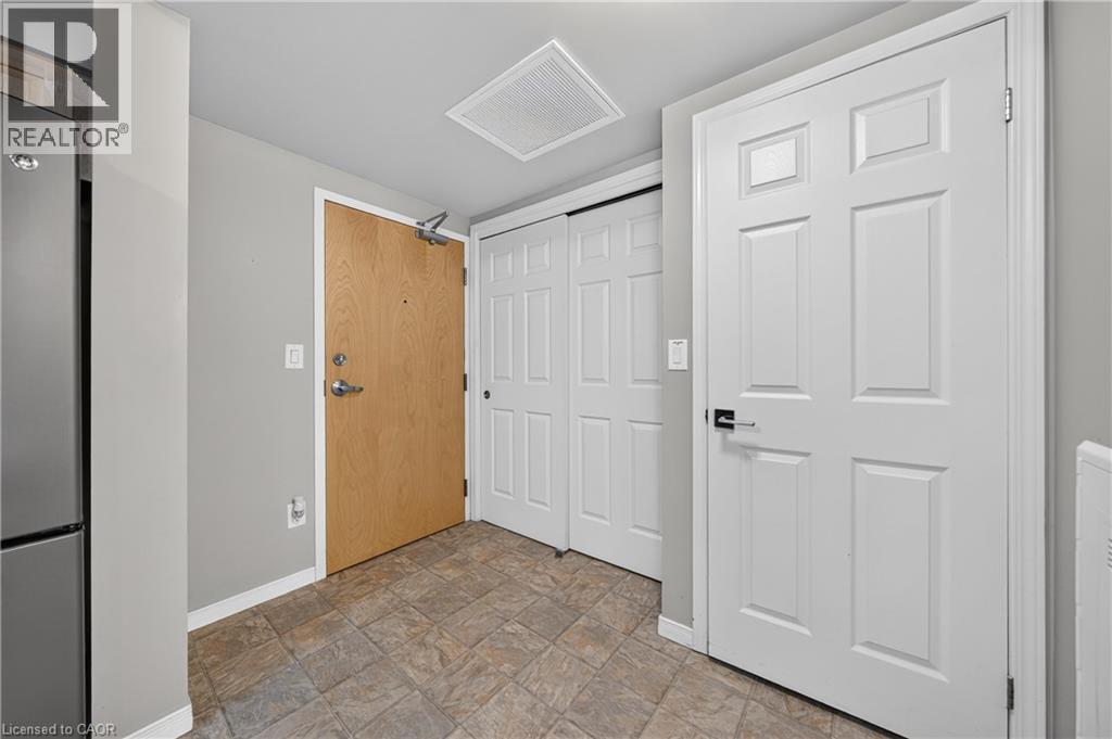 155 Water Street S Unit# 203, Cambridge, ON - Indoor Photo Showing Other Room