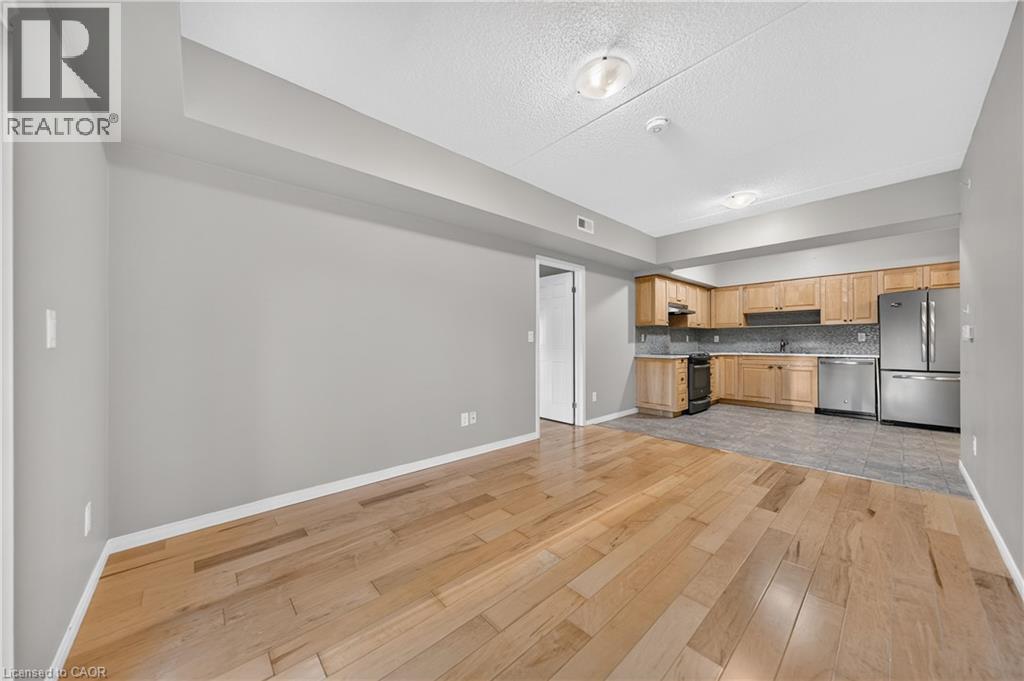 155 Water Street S Unit# 203, Cambridge, ON - Indoor Photo Showing Kitchen