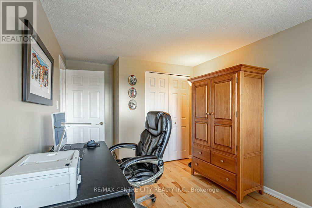 39 Bonnybank Court, Kitchener, ON - Indoor Photo Showing Office