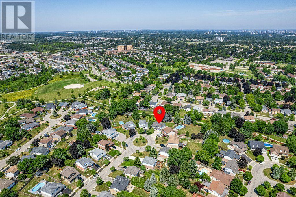 39 Bonnybank Court, Kitchener, ON - Outdoor With View